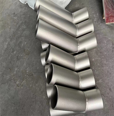 継ぎ目が無いAstm A234 Wp5 Sch 160の炭素鋼の管のティーのバット溶接減少
