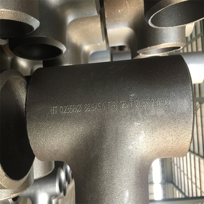 パイプライン装置のティーを減らす等しいティーASTM A234 WPBのバット溶接はカスタマイズした