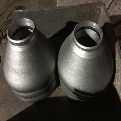 Sch 40の同心の炭素鋼の減力剤の管付属品DN15 - DN3000