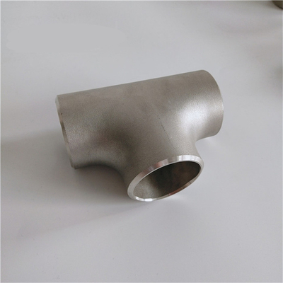 ASME B16.9 DN50の炭素鋼は継ぎ目が無いASTM A234 WPBの等しいティーの管付属品をティーにのせる