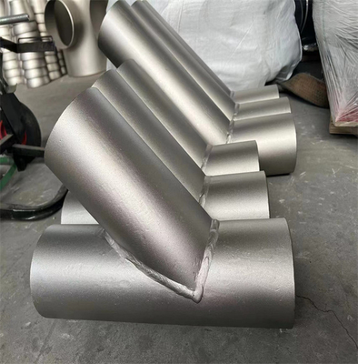 ティーを減らすDIN DN 15の炭素鋼のティーの同輩ASTM A234 WPB Sch 80のバット溶接